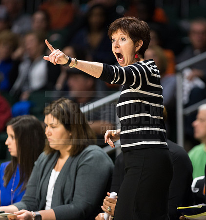 NCAA Womens Basketball 2017: Notre Dame vs Miami JAN 08