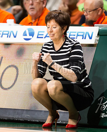 NCAA Womens Basketball 2017: Notre Dame vs Miami JAN 08