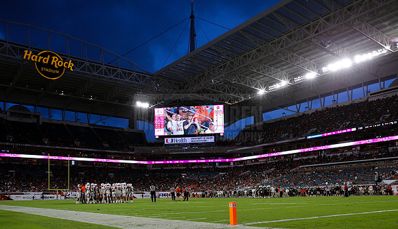 NCAA Football 2017: Syracuse vs Miami OCT 21